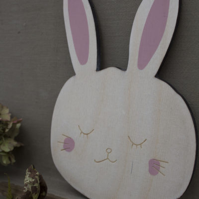 Tête de lapin en bois