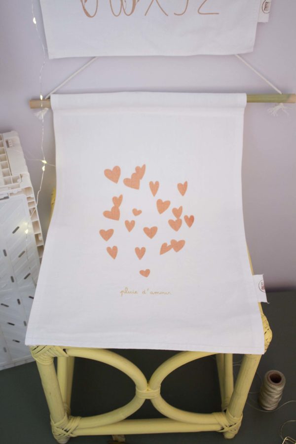 Affiche en tissu grand format - Pluie d'amour