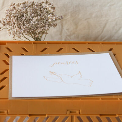 Carte postale pensées - beige rosé