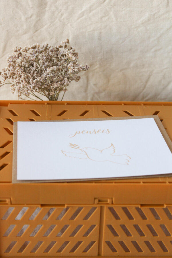 Carte postale pensées - beige rosé