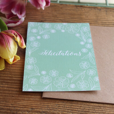 Carte postale Félicitations fleurs - vert printanier